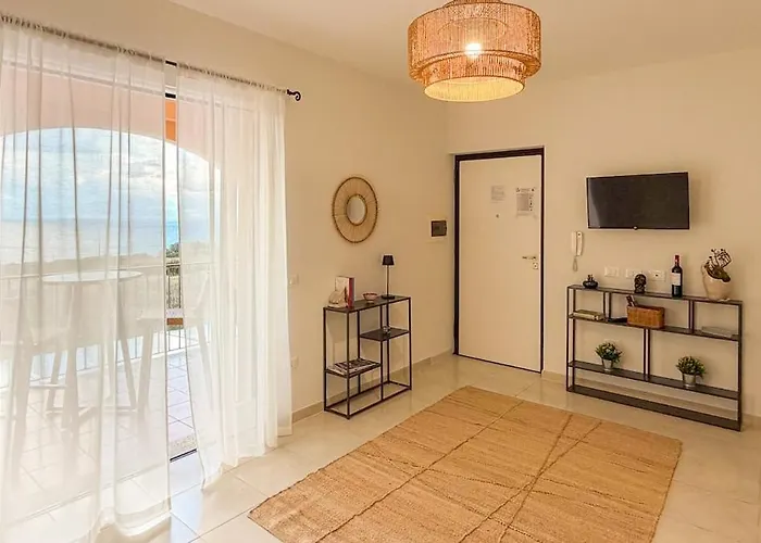 Sulemare House View Swimming Pool, Sub Paradise Apartment